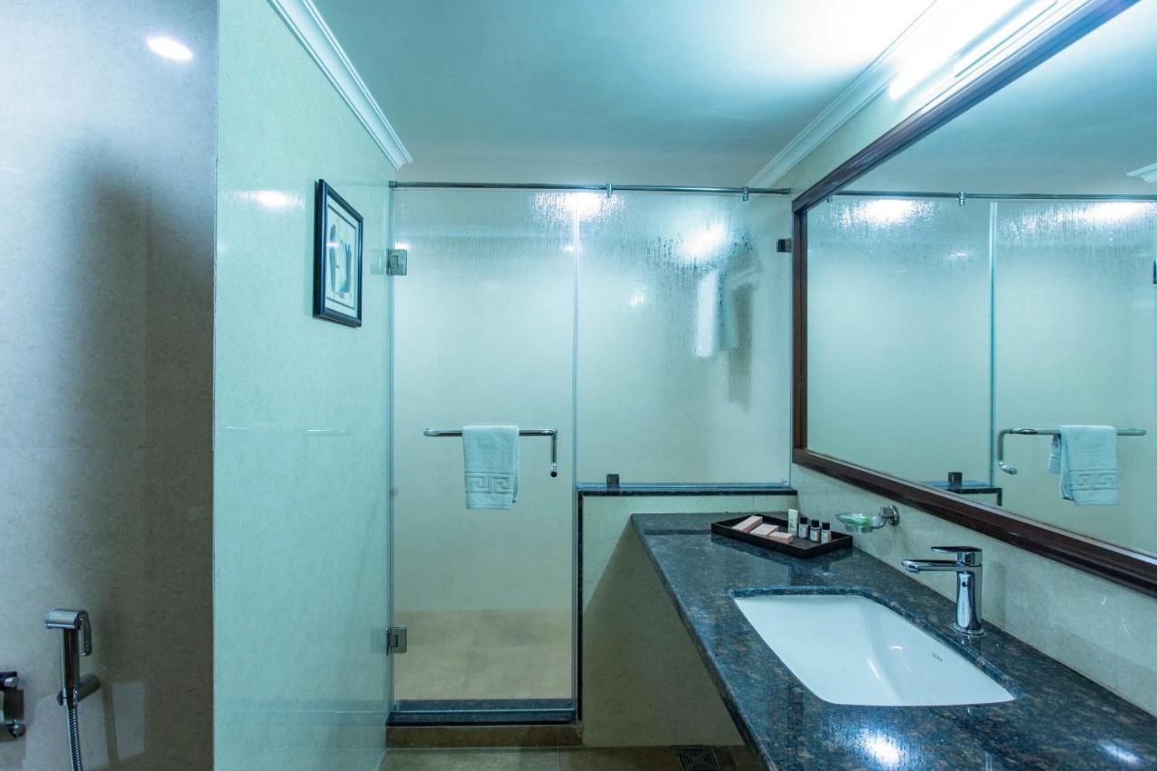 Hotel The Grand Regency Rajkot Exterior foto